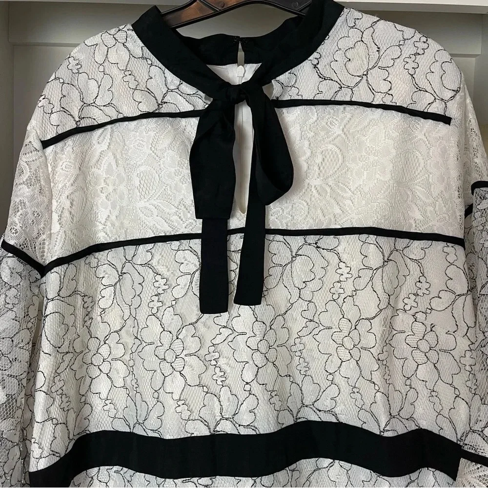 ELOQUII Studio Lace Blocked Dress With Piping White & Black Size 20 - Picture 4 of 5